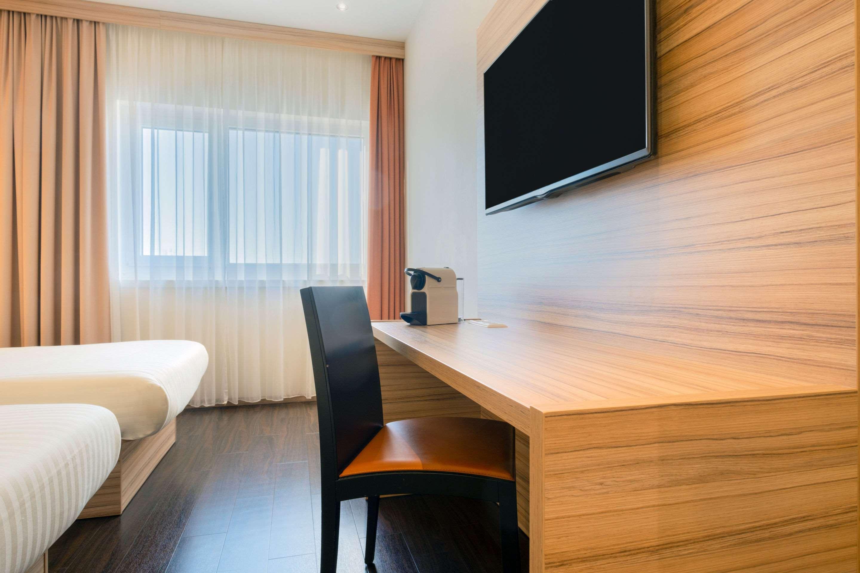 Leonardo Hotel Vienna Hauptbahnhof Екстер'єр фото