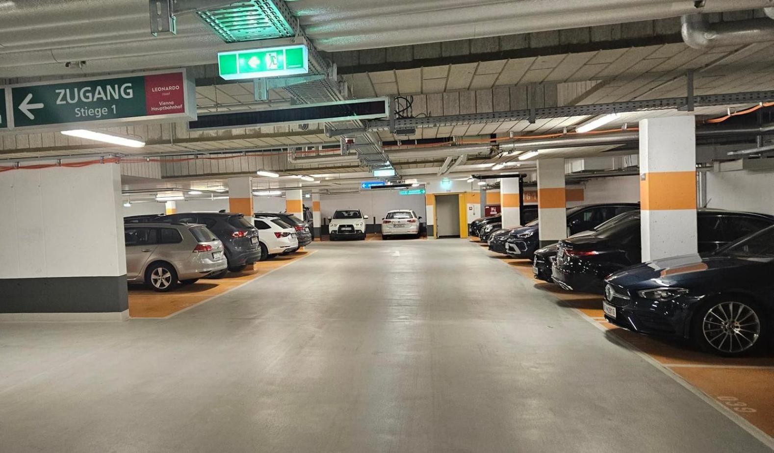 Leonardo Hotel Vienna Hauptbahnhof Екстер'єр фото